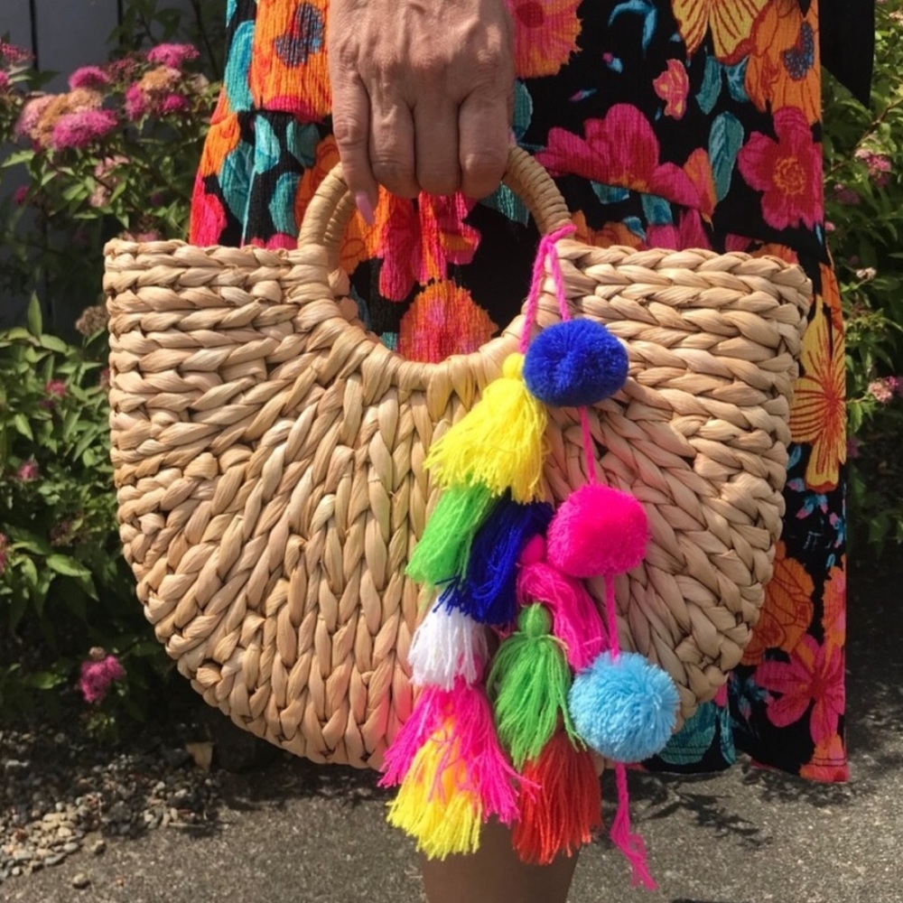 ⚡️Pom Pom Straw Tote
